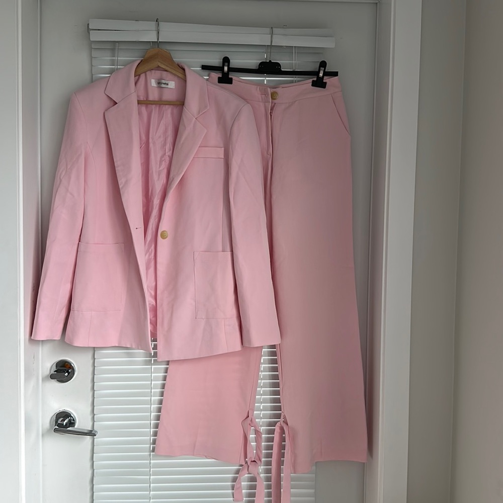 Set (pants + jacket)